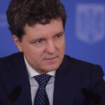 nicusor dan anunta in le monde ca un raport al serviciilor privind interferenta rusa va fi gata in 3 luni e mai dificil s o dovedeasca 6937318a796b4