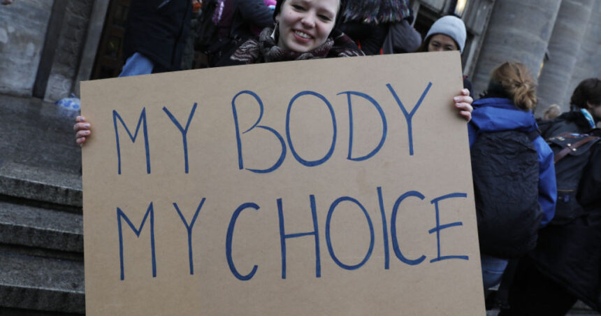 parlamentul european a votat dreptul la avort garantat in toate tarile membre ce se intampla mai departe si cum au votat alesii romani 6942d92c2f625