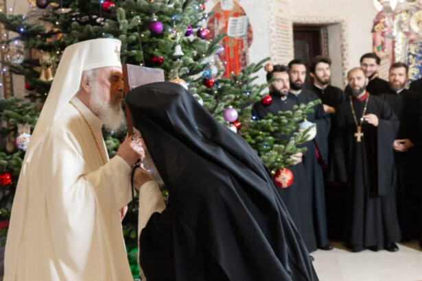 patriarhul daniel vestirea nasterii domnului nu se face doar prin cuvant ci si prin imagine 694d2007873e4