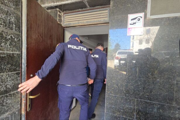 politistii din tulcea au tras cu arma langa o unitate militara patru tineri au fost dusi in arest 6939540ca5408