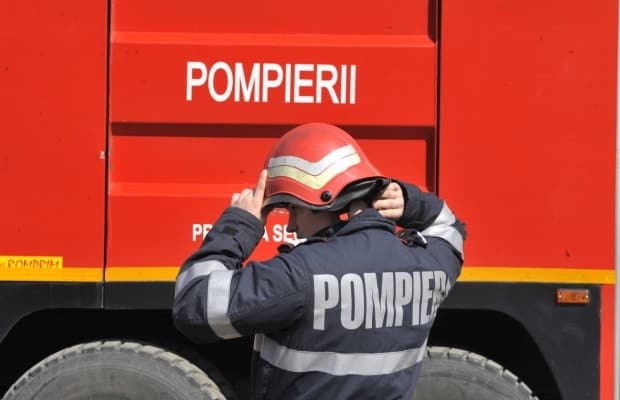 pompierii in alerta a luat foc o casa in murfatlar 694015a47a347