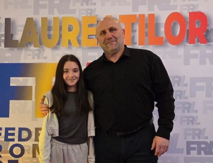 premii pentru luptatoarea ioana gavrila si antrenorul vasile vicol de la cs victoria cumpana 693dab819ab5a