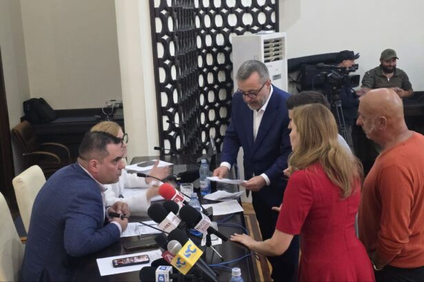 primaria constanta anunta ca au fost convocati consilierii locali sa aprobe compensarea taxei de 200 de lei iata la ce ora este sedinta 692f0b224c71c