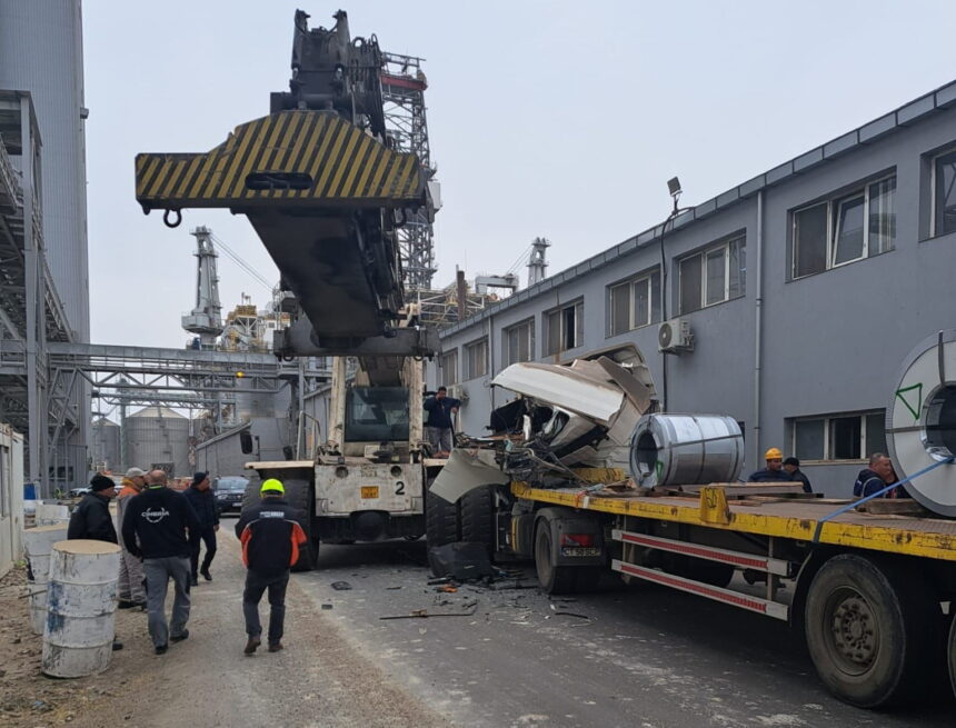 procesul penal al directorului din port care si a obligat salariatii sa renunte la sporurile castigate in instanta este inca pe un taram nesigur 6940a928bcaac