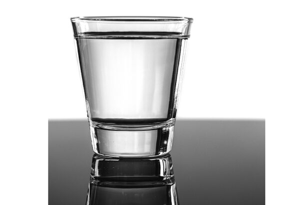 proiect de lege apa gratuita in metrou aeroport si gari dar si in institutiile publice 694fe44ccd65e