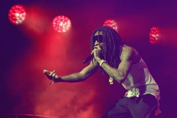 rapperul wiz khalifa si a recunoscut vinovatia in scris dar nu s a prezentat la proces judecatorii a transmis publicului larg un mesaj de normalizare a unei conduite ilicite 6945dd9316095