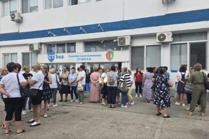 reduceri de personal la ct bus sa in noua organigrama apar mai putini conducatori auto si controlori iar unele servicii dispar 693329997b7f4