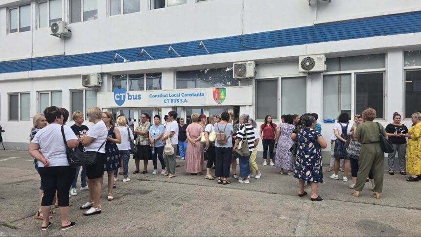 reduceri de personal la ct bus sa in noua organigrama apar mai putini conducatori auto si controlori iar unele servicii dispar 693329997b7f4