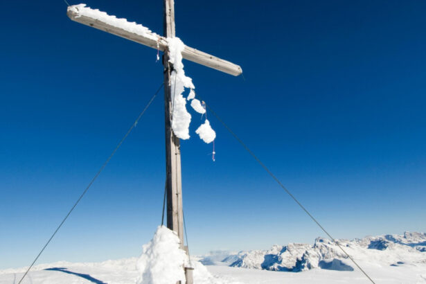 risc de avalanse in carpatii meridionali in perioada 25 27 decembrie grosimea stratului de zapada la munte 694d62cb6b5fe