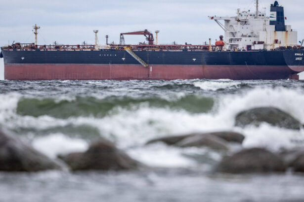 rusia si a pierdut pozitia de principal furnizor de petrol al chinei statele care l au pus pe putin pe locul doi 69374a454a73e