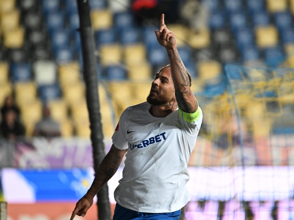 se intoarce denis alibec acasa atacantul anunta ca farul este o optiune 694a7f068efd8