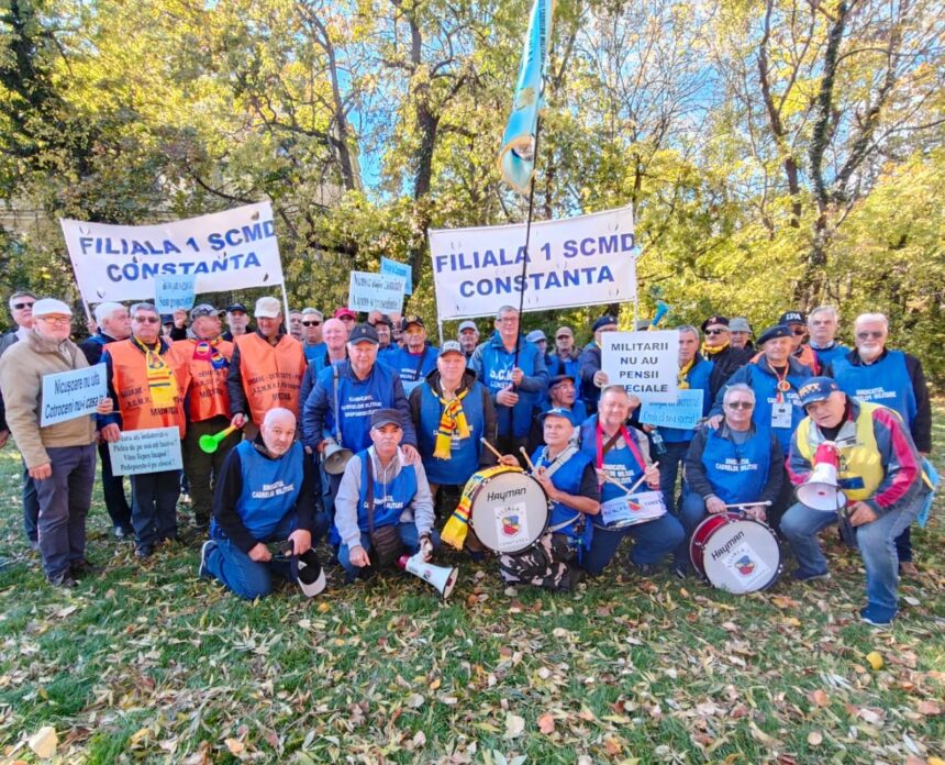 sindicatul cadrelor militare disponibilizate alaturi de alte 4 confederatii sindicale organizeaza un miting antiguvernamental in bucuresti 693fb6d12c739