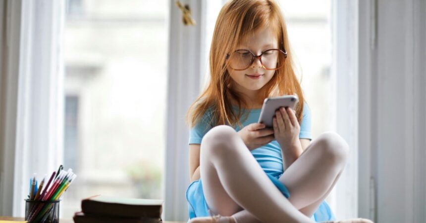 telefonul mobil si riscurile pentru sanatatea copiilor 6939b1f49dfc3