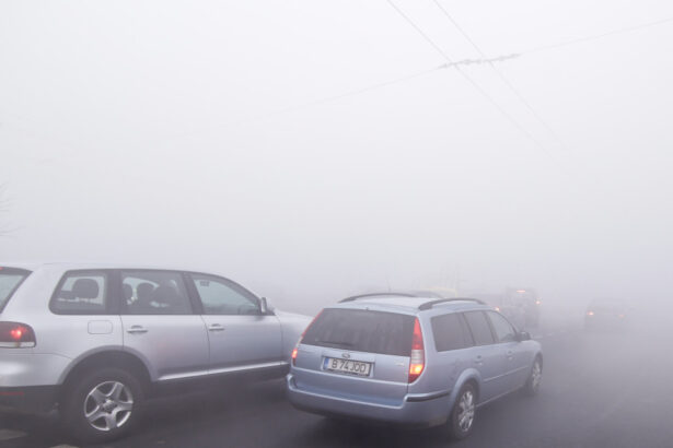 trafic ingreunat de ceata densa in mare parte din tara si risc de polei recomandarile politiei pentru soferi si pietoni 6946d95aaa130