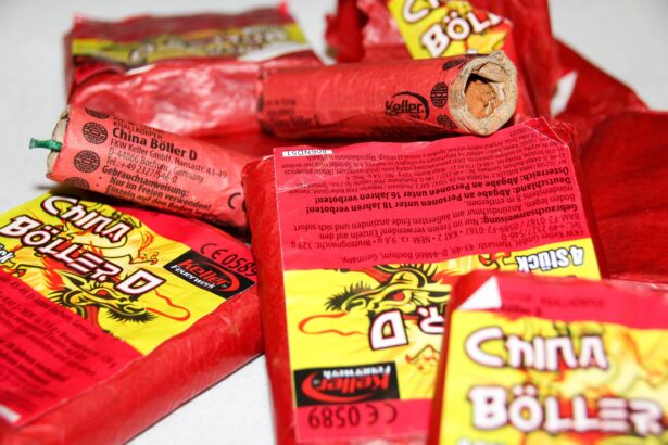 tragedie un copil de 8 ani a ramas fara un deget dupa ce o petarda i a explodat in mana fratele sau de 11 ani a suferit arsuri 693e7dfb0a03a