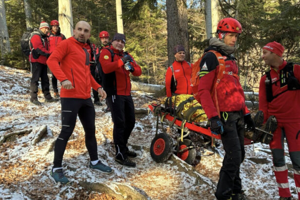 tragedii pe munte de craciun un turist a murit in piatra craiului iar doi tineri au fost raniti grav dupa un accident cu atv ul 69503702d4982
