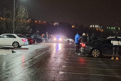 un barbat beat mort retinut de oamenii legii pentru ca facea drifturi in portul tomis 6932ca7078b75