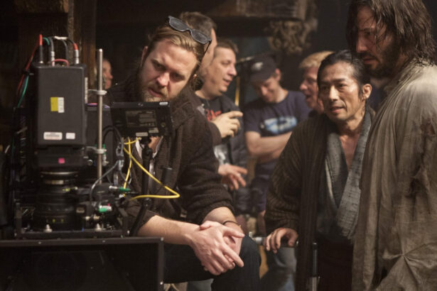 un regizor a inselat netflix cu 11 milioane de dolari pentru un serial fantoma si a luat din bani un ferrari si mai multe rolls royce 693ff54f92a77