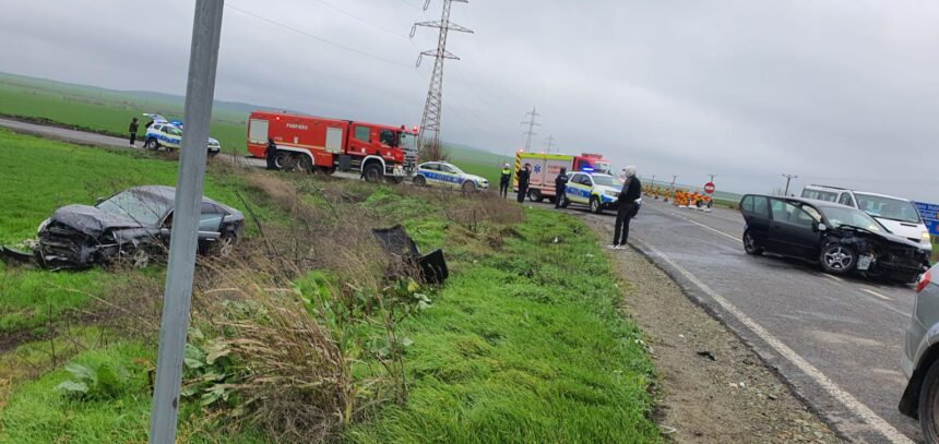 update un barbat a ajuns la spital accident rutier la iesire din tepes voda 693406d7af578