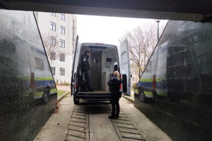 urmarit international pentru uciderea a doua persoane localizat in marea britanie a intrat intentionat cu autoturismul intr o alta masina 6933e760c0dd5