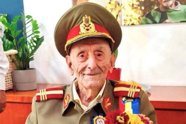 veteranul din al doilea razboi mondial decorat de presedinte de 1 decembrie a murit avea 107 ani 69521de88a6c4