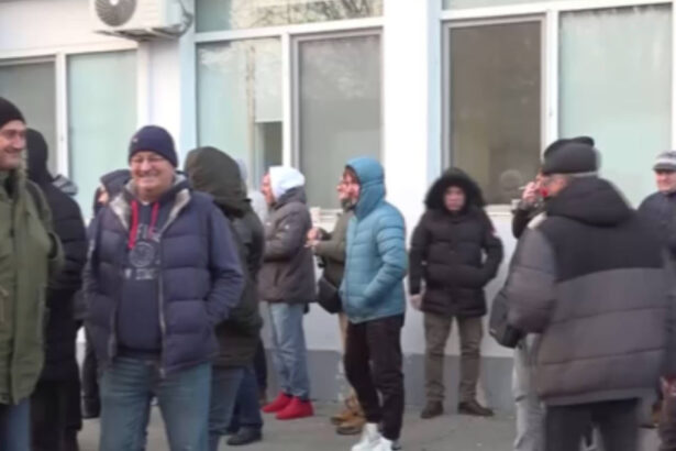 video a doua zi cand autobuzele din constanta nu circula soferii sustin ca nu vor iesi pe traseu pana cand directorul nu demisioneaza 69425bbcb9332