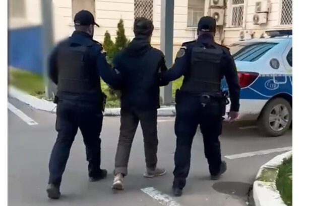 video bataie la cobadin un barbat a fost lovit in curtea casei agresorul retinut 693bec826e037