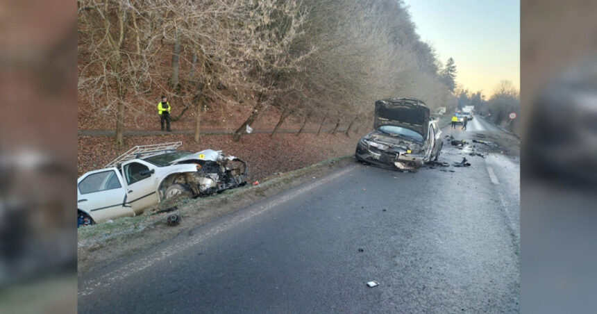 video carambol cu doua masini si un camion in harghita cinci persoane ranite intre care si un copil circulatia este blocata 69411859ac99f