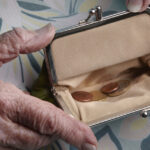 video fara imprumuturi nu se poate sarbatori pe datorie pentru mii de romani cum arata masa de craciun pe caiet 693bb9b348afd