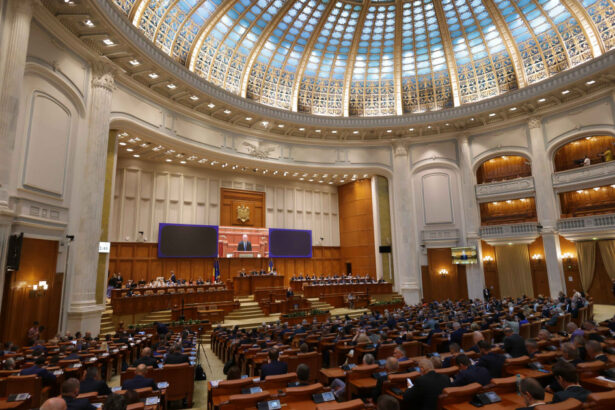 video guvernul isi asuma astazi raspunderea pe legea privind pensiile magistratilor forma finala a proiectului adoptata fara amendamente 692eca068470a