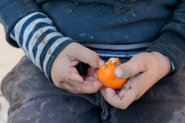 video minune de craciun pentru familiile sarace din donatii preotul care aduce bucurie pentru 10 500 de copii de unul singur n as putea 693f991b187c7