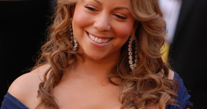 video nou record al artistei mariah carey all i want for christmas is you s a aflat 20 de saptamani in fruntea billboard hot 100 6943d36c67d6d