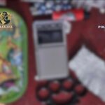 video perchezitii in constanta doi tineri retinuti pentru trafic de droguri de risc si mare risc le ar fi comercializat in bucuresti si costinesti 69441144614a0