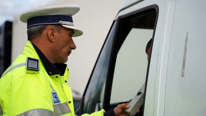 video razii in trafic in ajunul craciunului doi soferi depistati rupti de beti la volan 694db8804e250