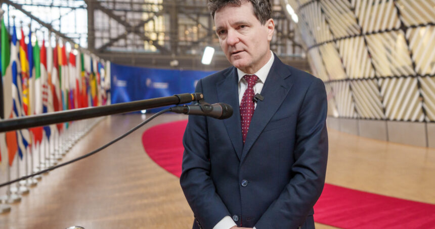 video reactia lui nicusor dan la propunerile miruta si darau pentru aparare si economie din partea usr 69442140911ed