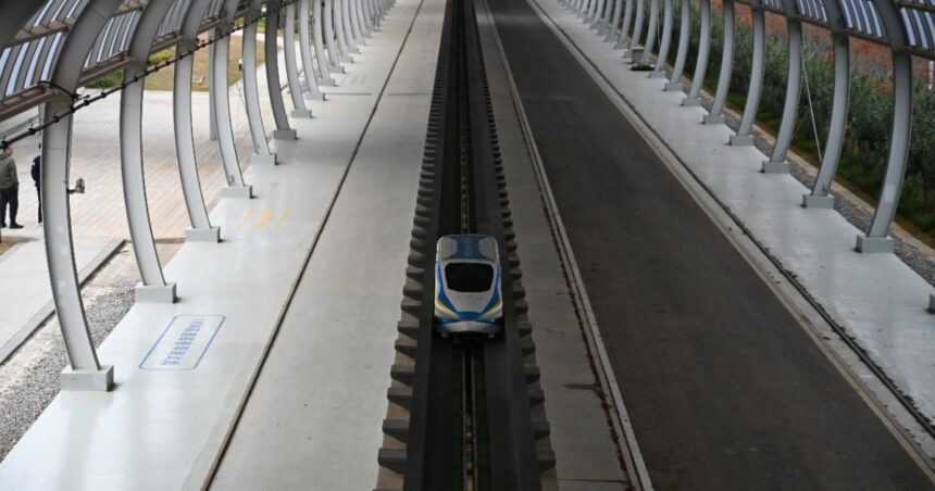 video record mondial in china un vehicul maglev a atins 700 km h in doar doua secunde 694e94e465b33