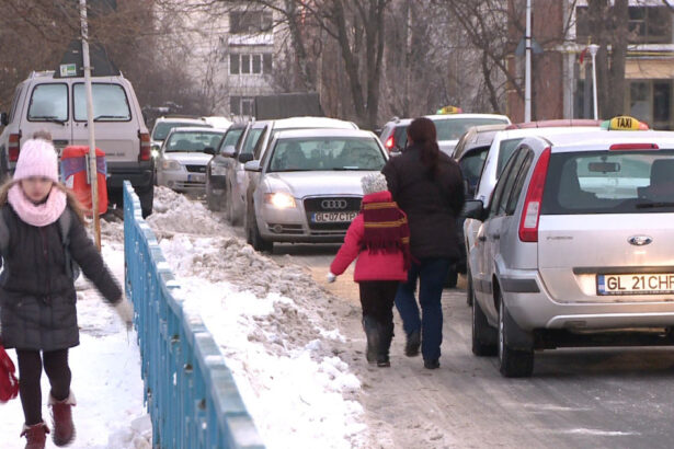 62 000 de elevi au facut cursuri online sau au avut orele suspendate din cauza vremii la bistrita scolile raman inchise si vineri 695fd0c3ce30c