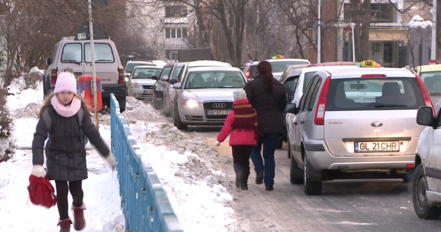 62 000 de elevi au facut cursuri online sau au avut orele suspendate din cauza vremii la bistrita scolile raman inchise si vineri 695fd0c3ce30c