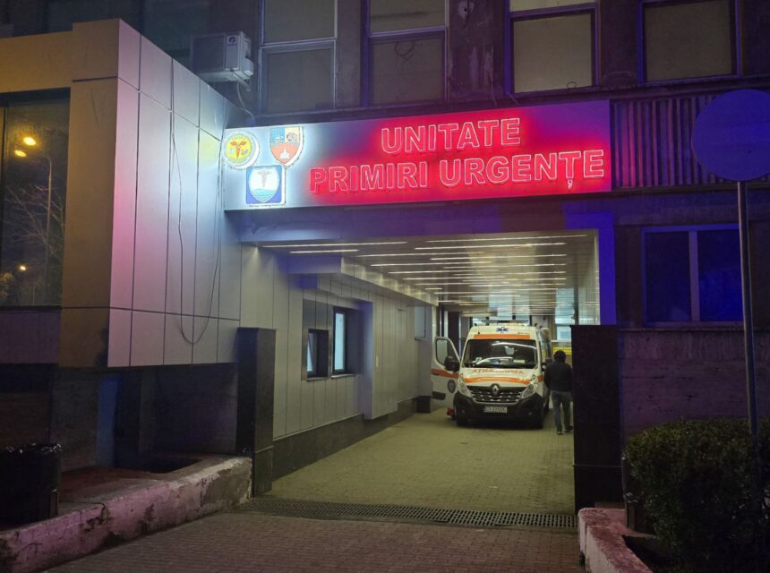 accident cu trei masini la iesire din eforie sud spre tuzla o victima dusa de urgenta la spital 6958b5424036b