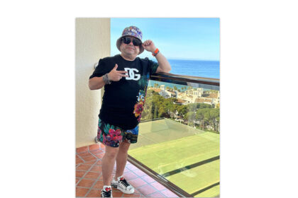 adi minune amenintat intr un live un barbat s a dezbracat si a facut gesturi indecente iata ce spun politistii 697bac1e882a2