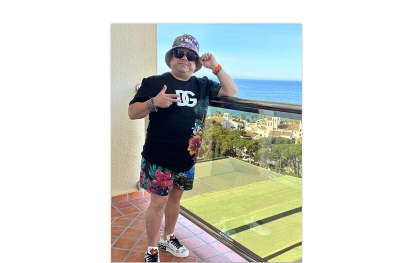 adi minune amenintat intr un live un barbat s a dezbracat si a facut gesturi indecente iata ce spun politistii 697bac1e882a2