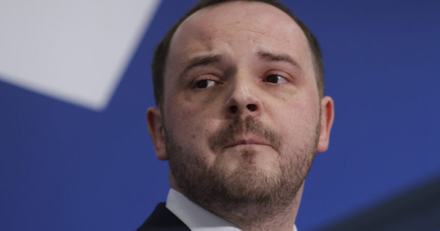 alexandru rogobete vom da posibilitatea spitalelor de urgenta ca pentru anumite sectii garzile sa fie organizate in 12 ore 695c30a12ab21