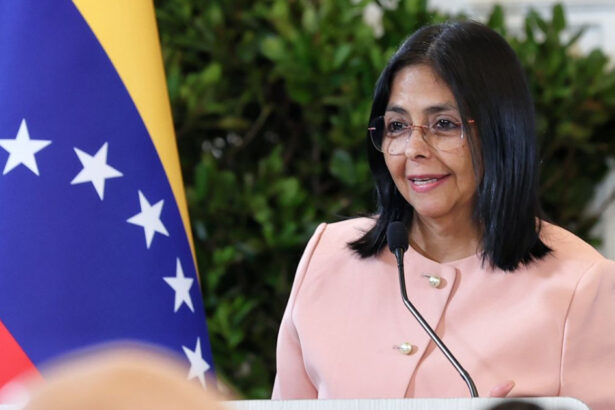 armata venezuelei a recunoscut o pe delcy rodriguez drept presedinte interimar al tarii dupa capturarea lui nicolas maduro 695aca0abdd9f