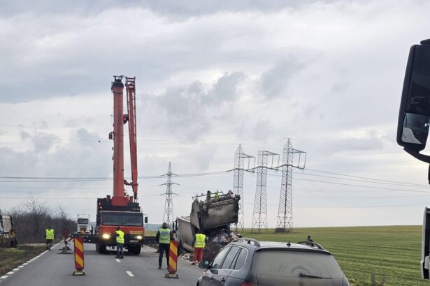 atentie soferi traficul este blocat intre poarta alba si culmea ce se intampla 697b693ce77a9