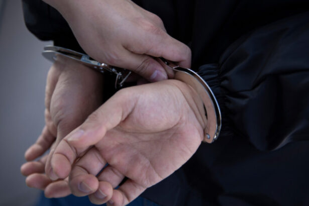 barbat din constanta arestat dupa ce si a injunghiat sotia femeia a ajuns la spital unde va sta mai multe zile 695bc022d8bd2