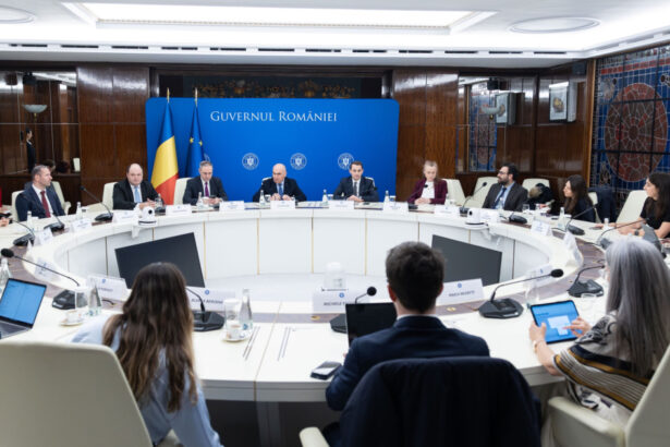 bolojan intalnire cu investitorii de anul viitor mandatul de premier va fi preluat de psd romania continua dezvoltarea dupa 2027 697ba6efde1ba