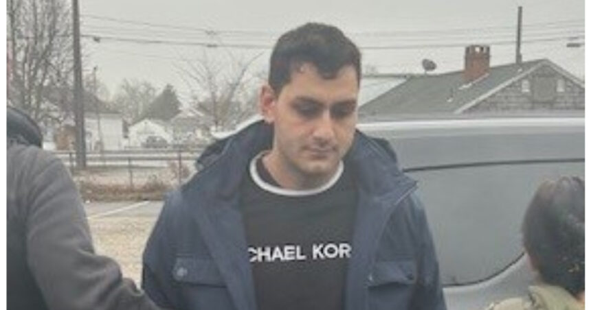 cine e romanul arestat in sua de agentii ice trimisi de trump acuzatiile aduse de autoritatile americane de imigratie 696b9cb38a4b8