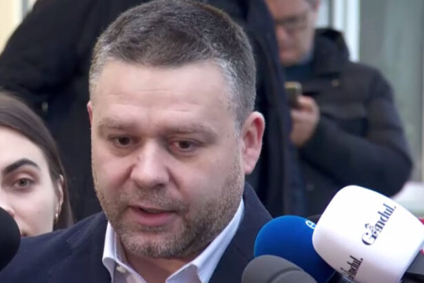 consilierii capitalei au respins auditurile dorite de primarul general la stb si termoenergetica ciucu nu voi va luati injuraturile 697b56137b995