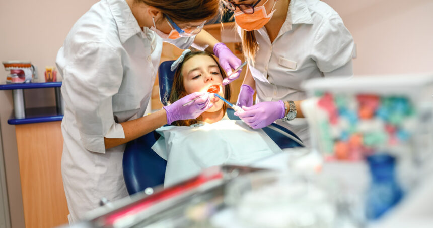 cum pot copiii si adultii neasigurati sa acceseze servicii stomatologice gratuite lista completa a tratamentelor finantate de stat 696c6c1b82c0c