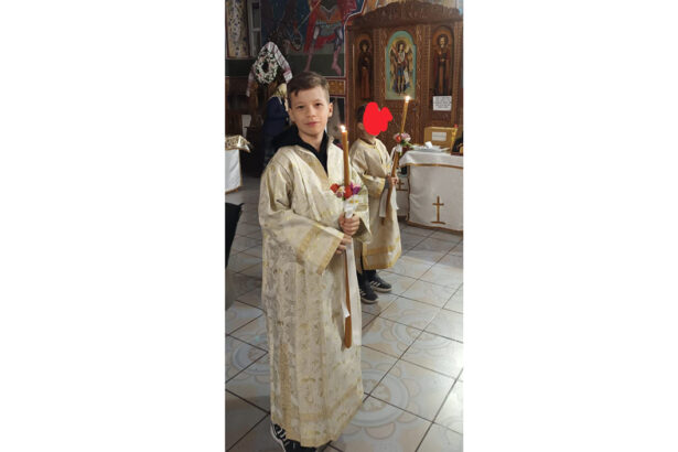 darius fiul arhidiaconului cristian nicolae andrei din navodari are nevoie de ajutor pentru a invinge intunericul la doar 12 ani baiatul sufera de o boala generica rara 6979bfea4f9c5